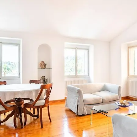 Casa Elvira - Centro Storico Sul Mare A Apartament *