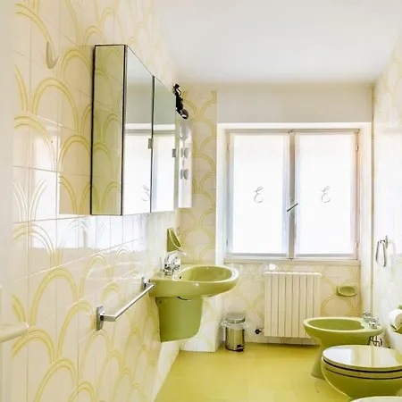 Casa Elvira - Centro Storico Sul Mare A Apartament *